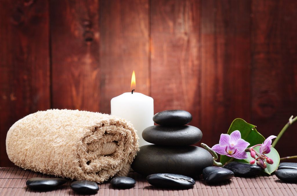 Prenatal massage therapy in Valencia near me Prenatal massage therapy in Valencia near me
